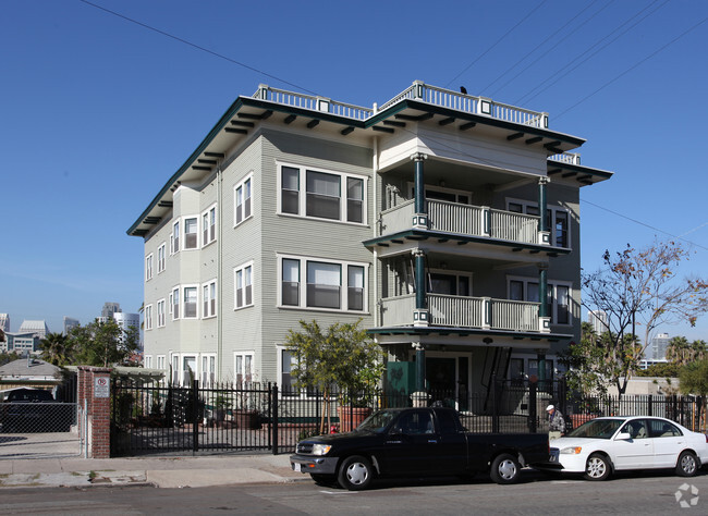 Sophie's Arms - The Historic Sterling in Downtown San Diego!