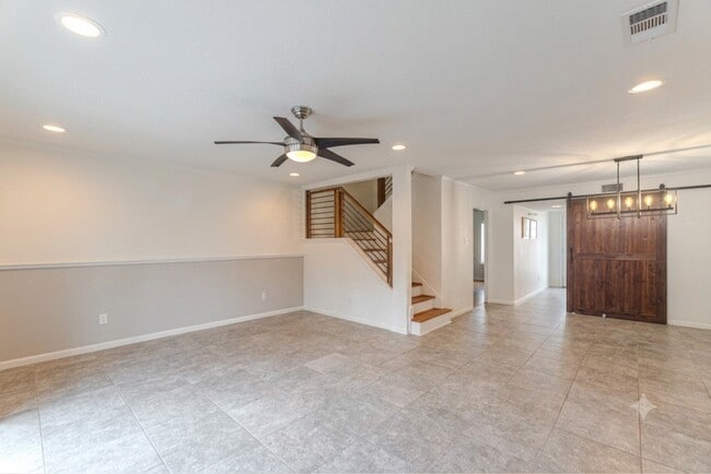 Building Photo - 6339 Del Monte Dr