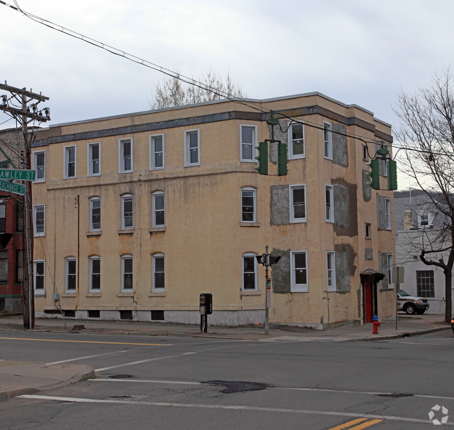 Building Photo - 50 Exchange St