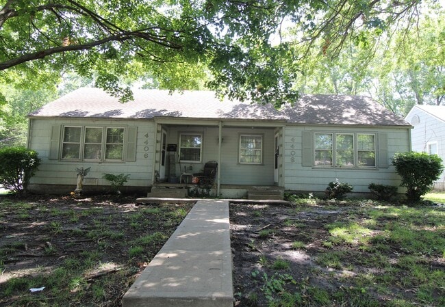 Building Photo - 1 Bedroom 1 Bath Duplex in Navy Hill Area ...