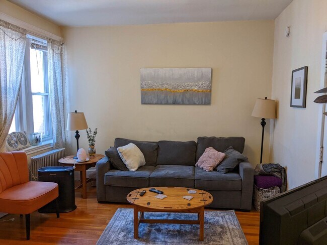 Foto del edificio - Amazing 3 bed in Coolidge Corner...