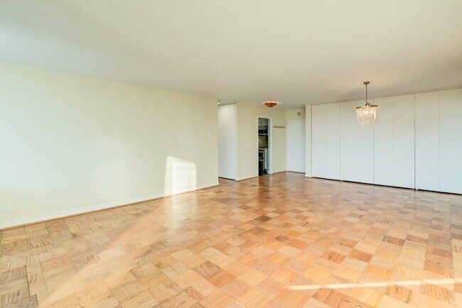 Foto del edificio - 490 M St SW