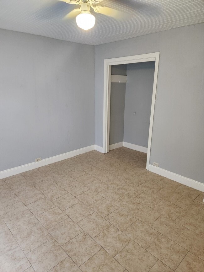 Building Photo - 1705 Frost St