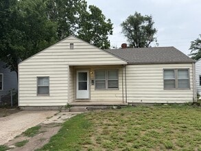 Building Photo - 2126 N Minnesota St