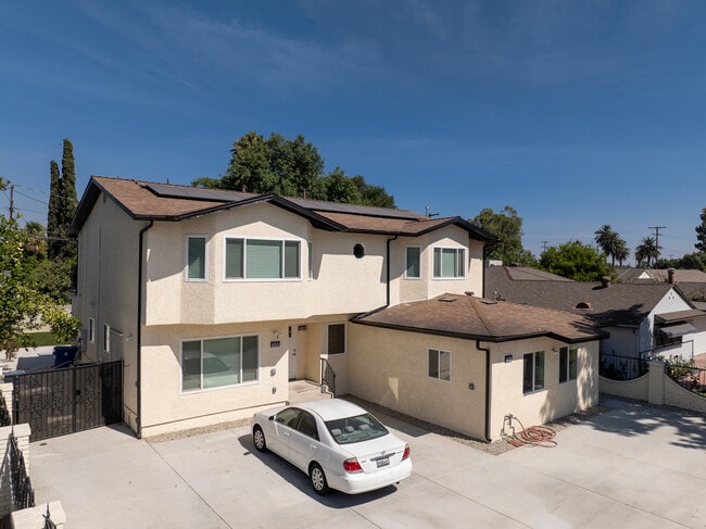 Building Photo - 10342 Dempsey Ave