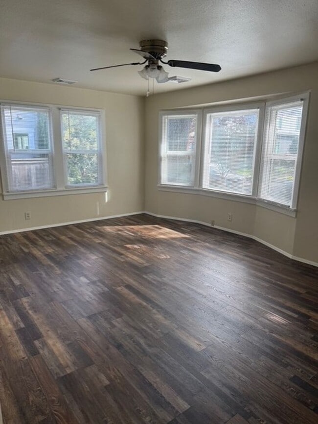 Photo - Arbor Lodge Gem House