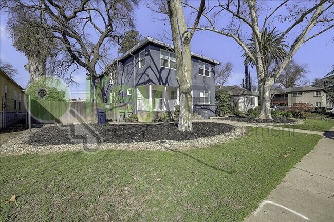 Foto del edificio - 1119 Lochbrae Rd