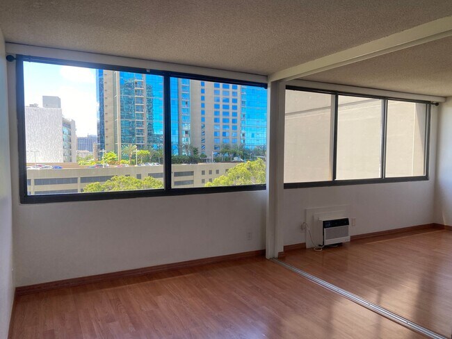 Foto del edificio - 55S S Kukui St