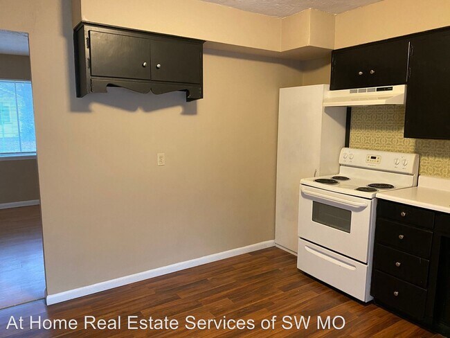 Foto del edificio - 3 br, 1 bath House - 1010 E Catalpa