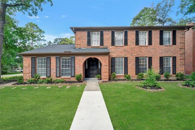 Building Photo - 17 E Wandering Oak Dr