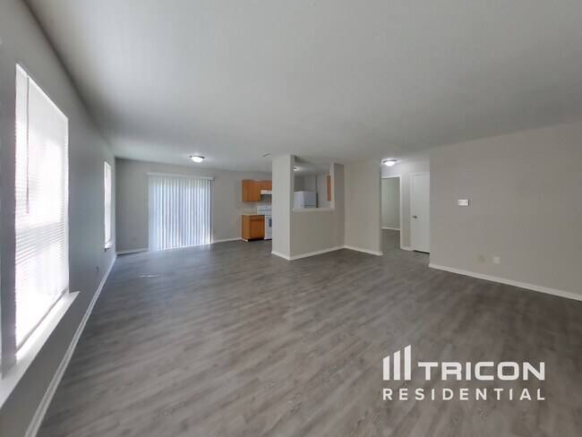 Foto del edificio - 1910 Southernwood Ln