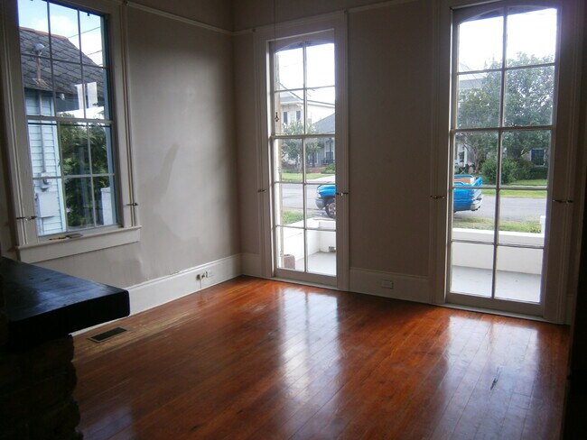 Foto del edificio - 220 Amelia St