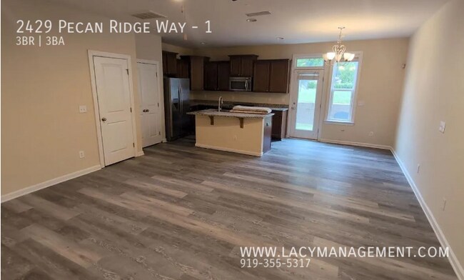 Foto del edificio - 2429 Pecan Ridge Way