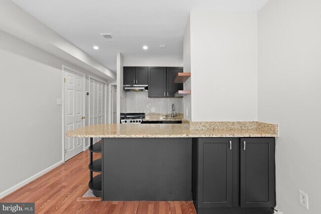 Foto del edificio - 2517 P St NW