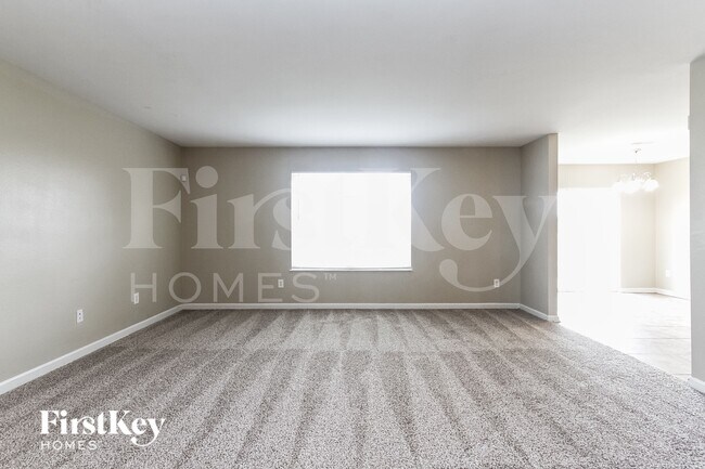 Building Photo - 2634 Lullwater Ln