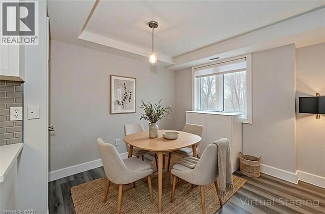 Building Photo - 237 Rachel Crescent