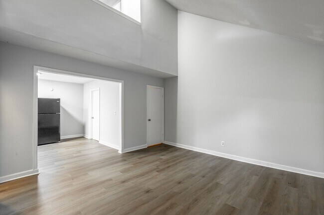 Foto del edificio - 4499 Delashmitt Rd
