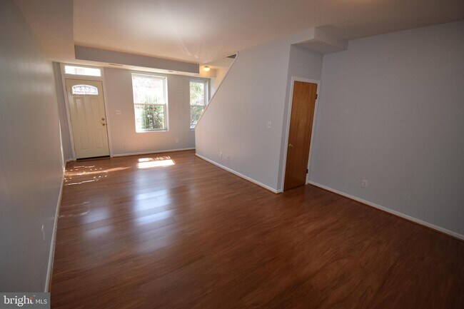 Building Photo - 51 Hanover Pl NW