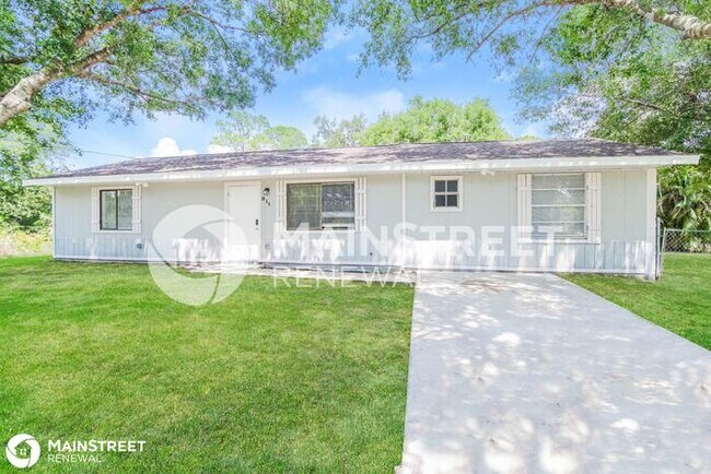 Building Photo - 811 AIRPORT AVE S E, PALM BAY, FL 32909