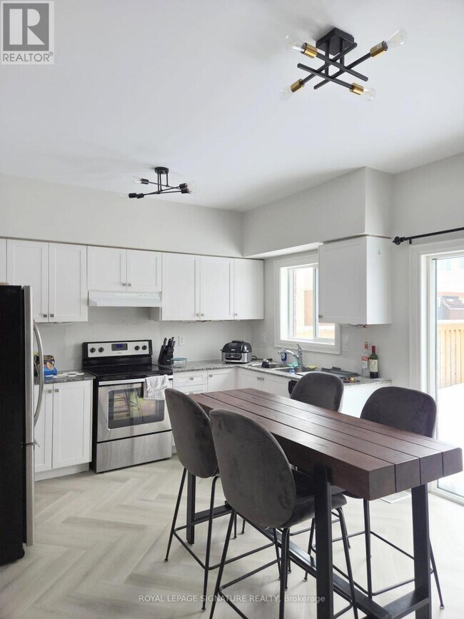 Photo du bâtiment - 60 William Fair Dr