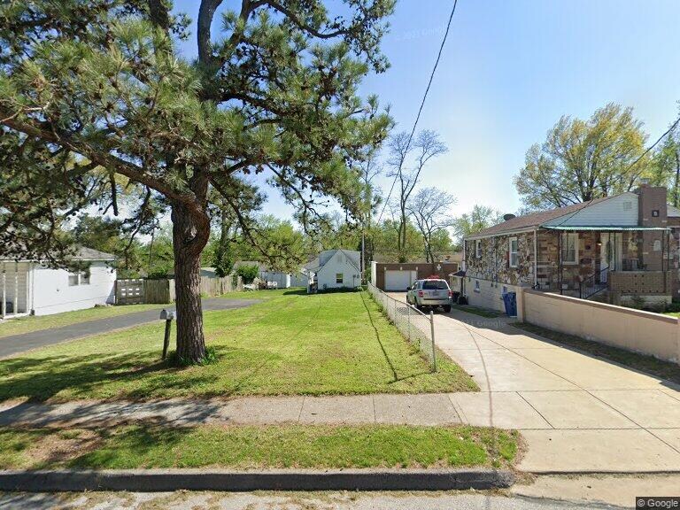 Primary Photo - 9534 Flora Ave