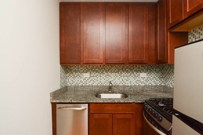 Foto del edificio - 553 W Arlington