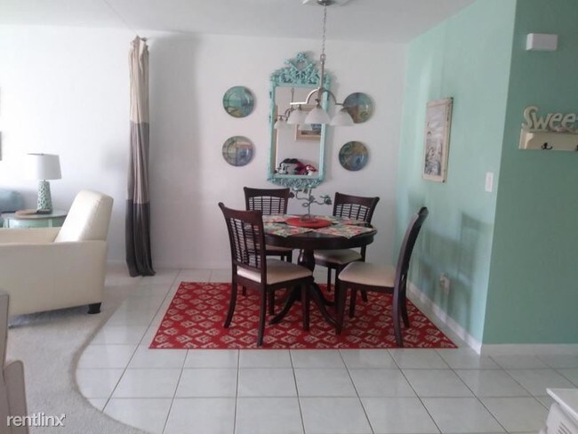 Foto del edificio - 331 SW 8th St
