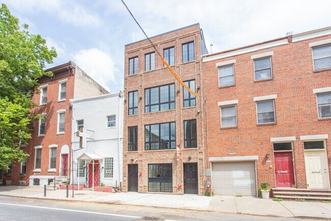 Building Photo - 1619 Bainbridge Street