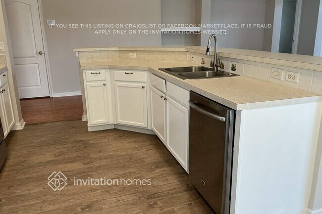 Foto del edificio - 22851 Hawk Hill Loop