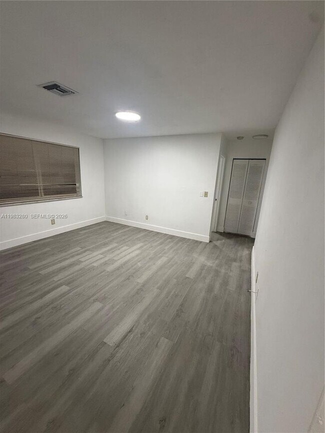 Foto del edificio - 1736 N 16th Ct