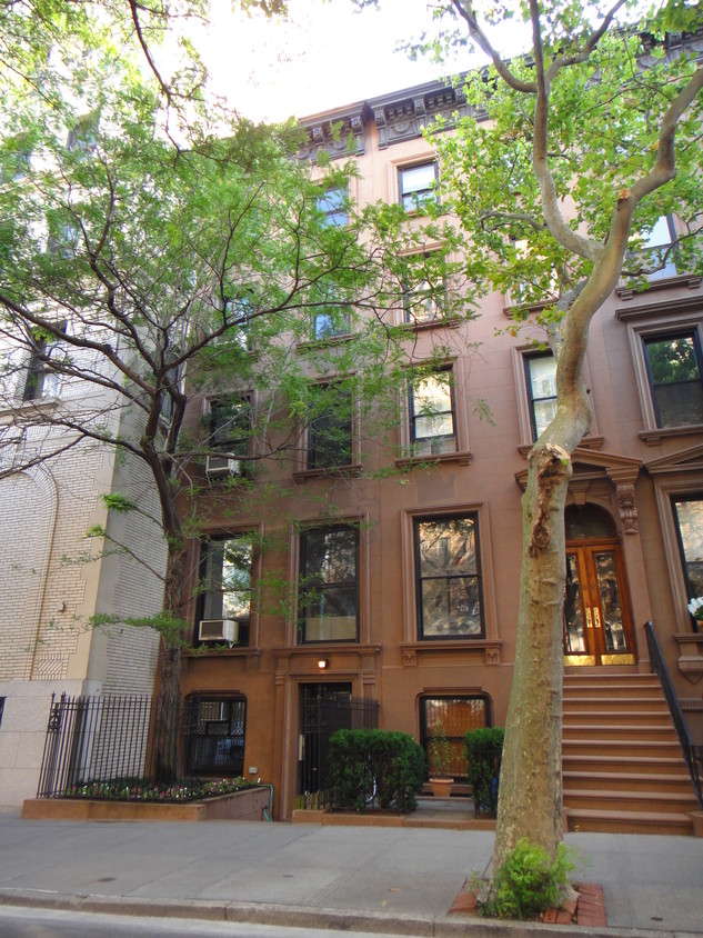 Primary Photo - 67 Remsen St