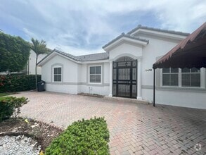 Building Photo - 13936 SW 52nd Ln