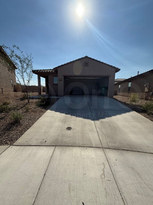 Building Photo - 16694 S Paseo El Popote