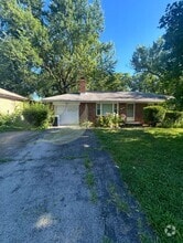 Building Photo - 6613 NE 49th Terrace