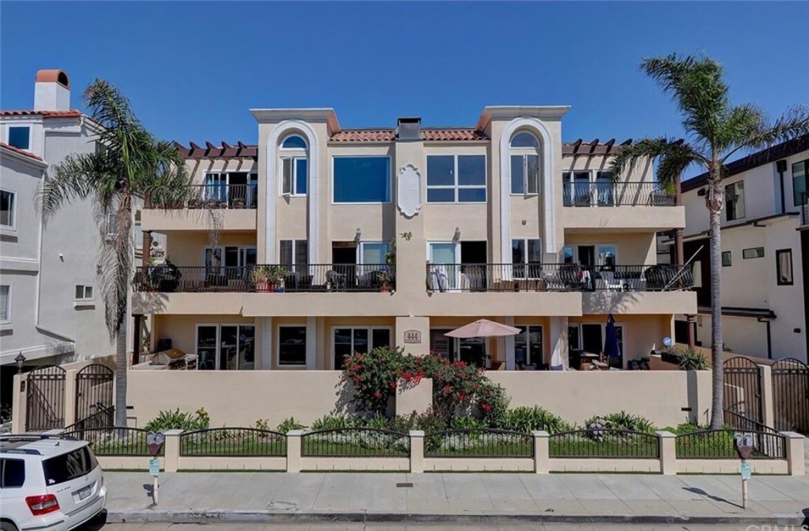 444 Hermosa Ave Unit 102, Hermosa Beach, CA 90254 Condo for Rent in