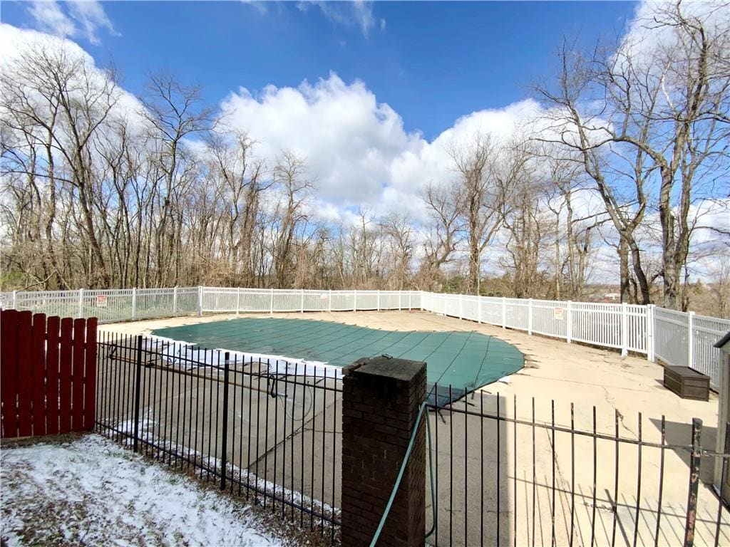 Primary Photo - 701 College Park Dr