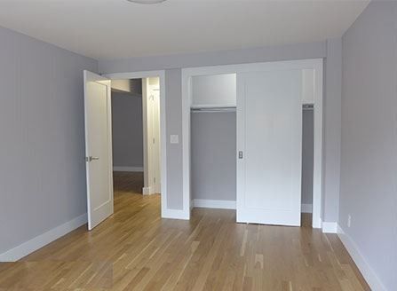 Foto del edificio - 317 E 52nd St