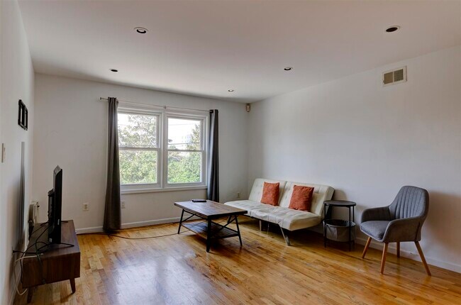 Building Photo - 50 Trenton St