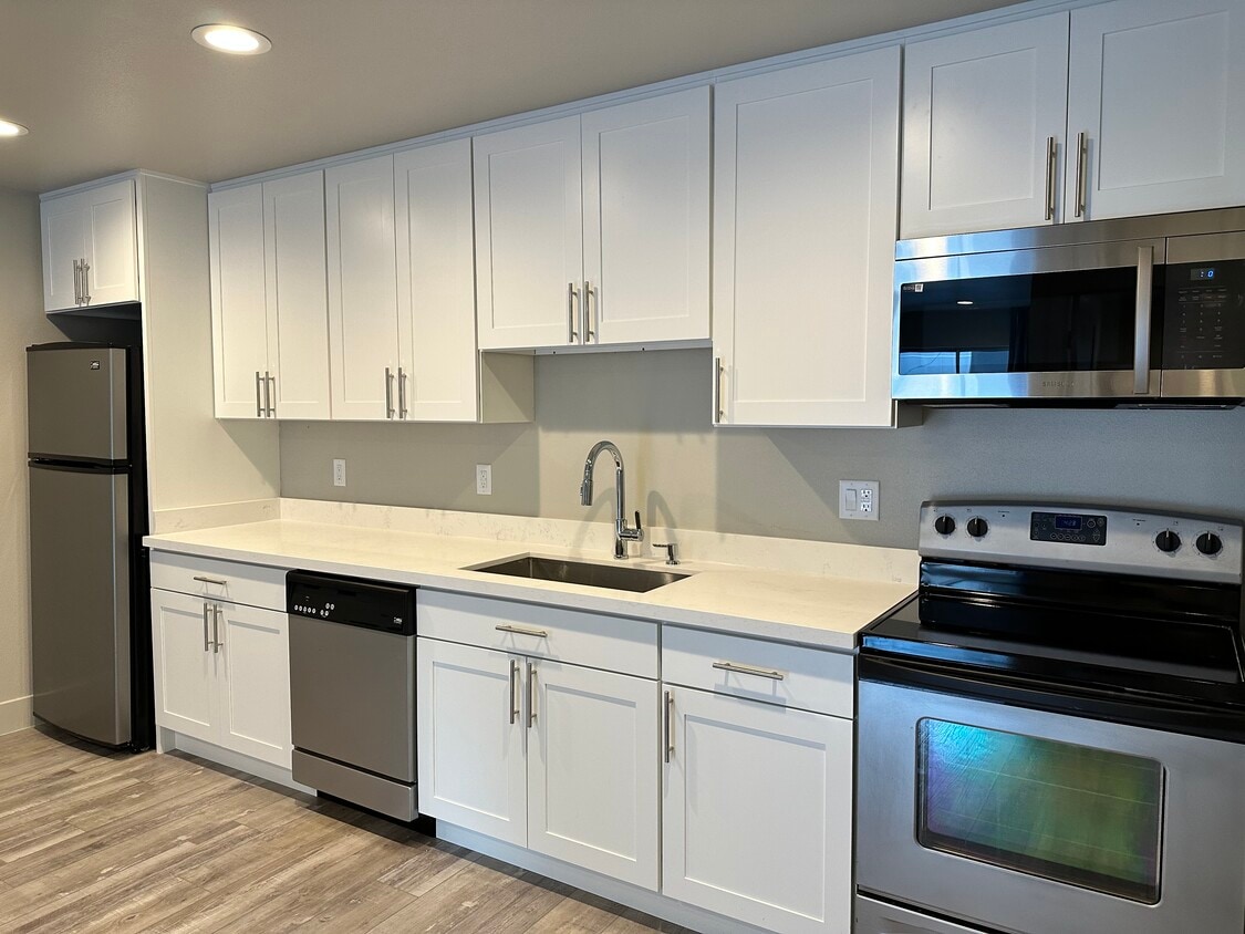 Photo - 4731 12th Ave NE LLC
