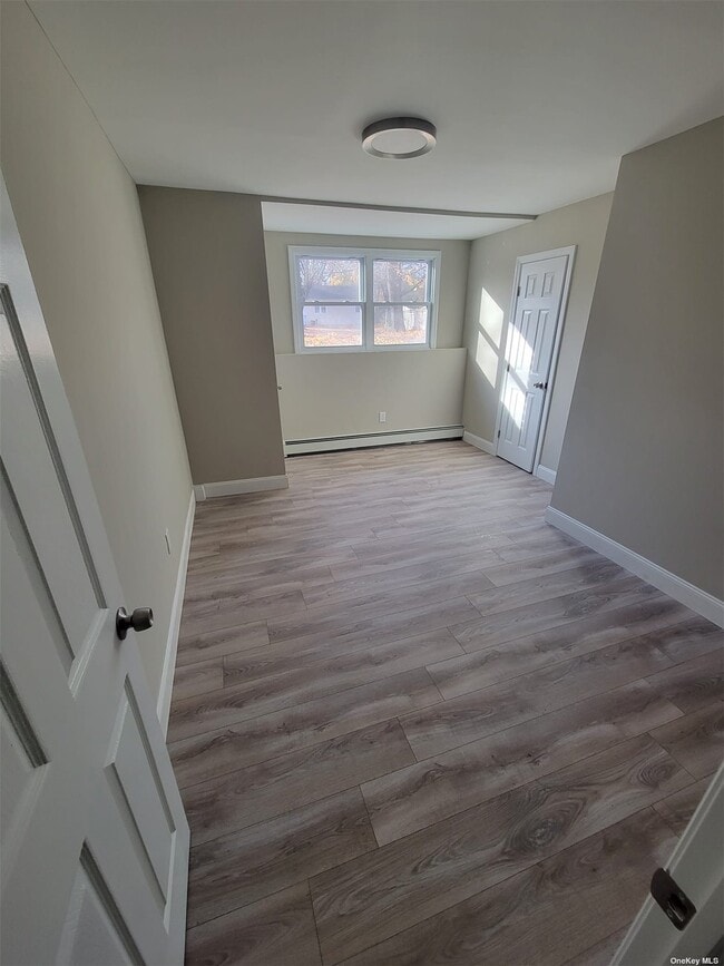 Building Photo - 1671 N Gardiner Dr