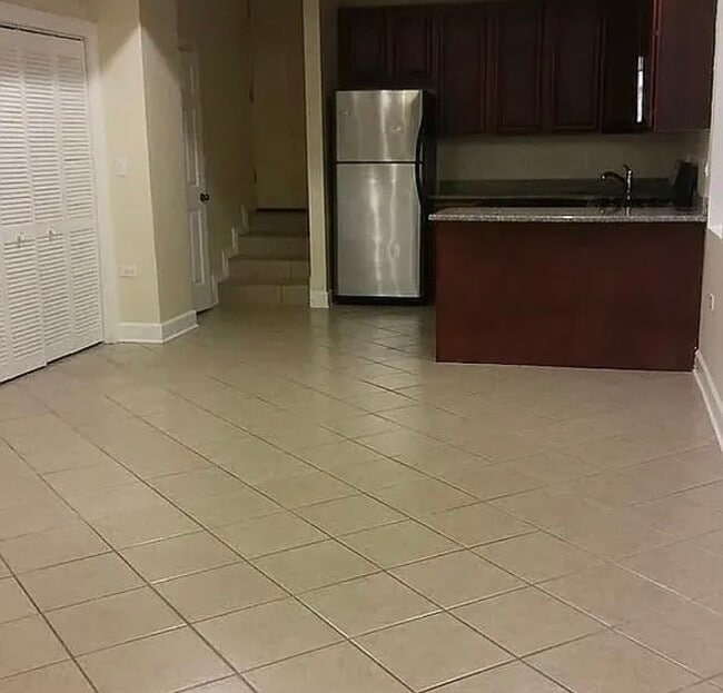 Foto del edificio - 3541 W Sunnyside Ave