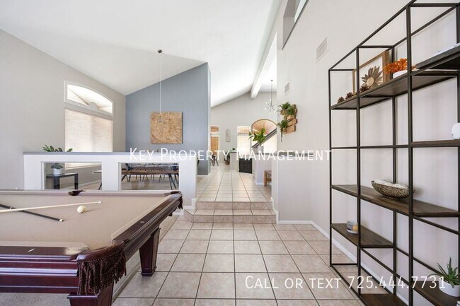Building Photo - FULLY FURNISHED 4 BEDROOM HOME IN SILVERAD...