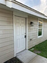 Building Photo - 7 Multi National