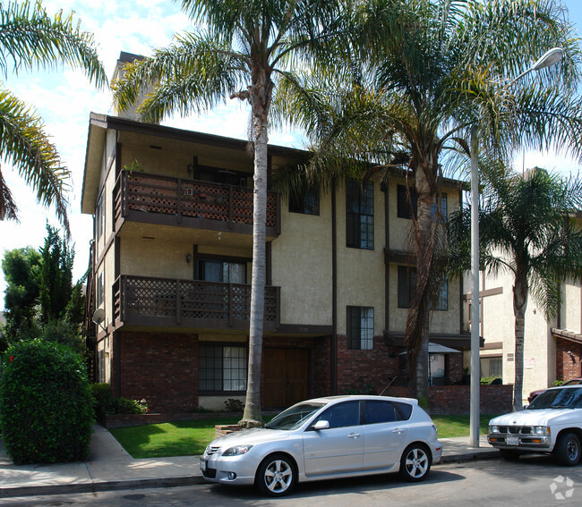 Foto del edificio - 5132 Dunbar Drive