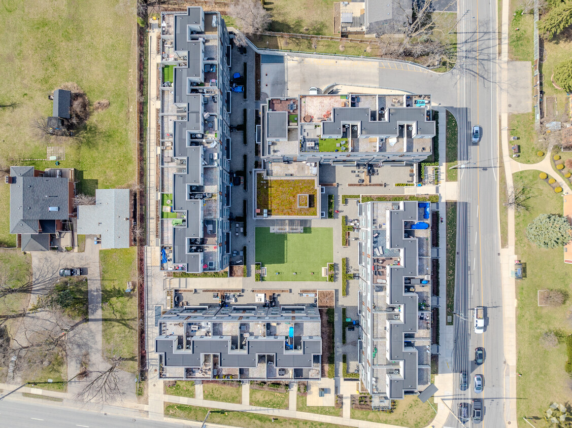 Aerial Photo - Dellwood Park Condos