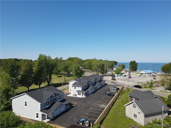 Foto del edificio - 8987 Iroquois St