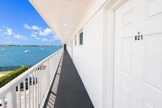 Building Photo - 4500 N Flagler Dr