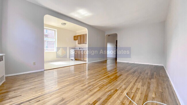 Building Photo - 500 Kappock Street
