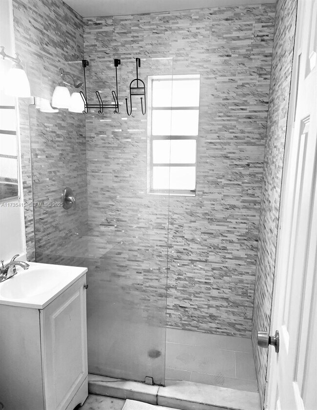 Foto del edificio - 1526 Pennsylvania Ave