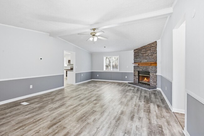 Foto del edificio - 3469 Cypress Dr